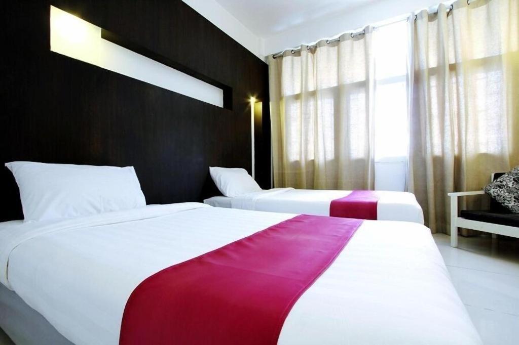The Ratchathani Hotel Убон Ратчатани Екстериор снимка