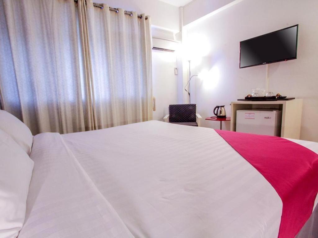 The Ratchathani Hotel Убон Ратчатани Екстериор снимка