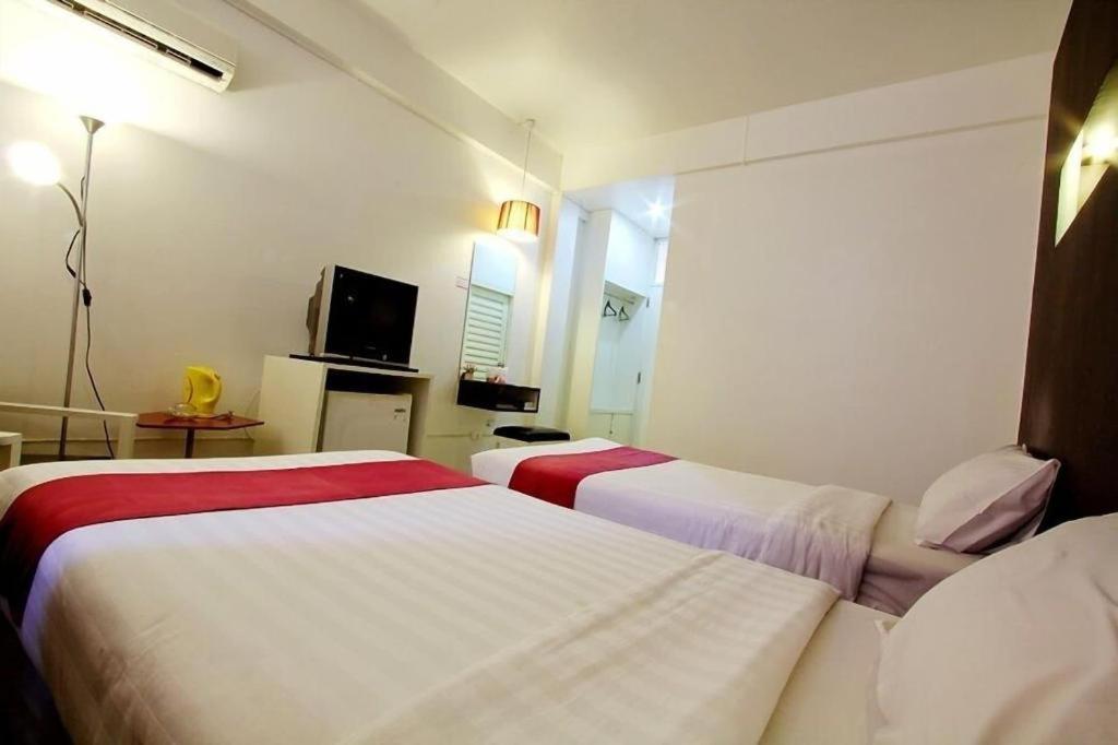 The Ratchathani Hotel Убон Ратчатани Екстериор снимка