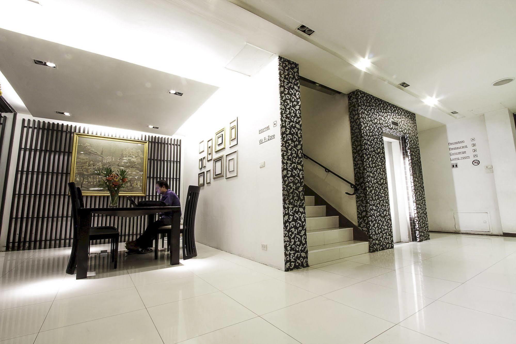 The Ratchathani Hotel Убон Ратчатани Екстериор снимка